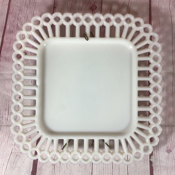 Vintage Westmoreland White Milk Glass Reticulated Square Plate - Picture 3 of 6